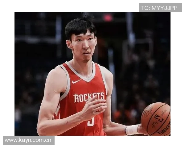 火箭球员周琦在NBA揭幕战中砍下双双,展现全面实力 火箭球员周琦在NBA揭幕战中砍下双双,展现全面实力