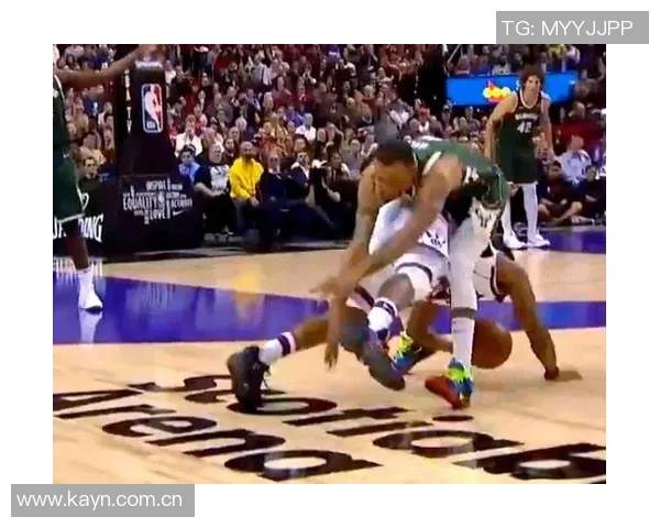 雄鹿主场大胜猛龙,将系列赛拖入抢七之战 雄鹿主场大胜猛龙,将系列赛拖入抢七之战