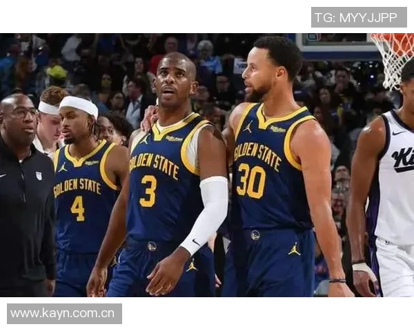 勇士队主场大胜雷霆队，库里独得40分带队取得四连胜