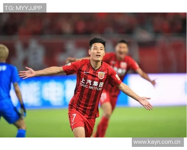 武磊在中超联赛再度破门，上海上港豪取四连胜势不可挡